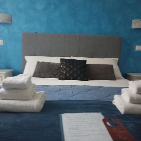 Ad Cavour Luxury Rooms - By Ad Roma Δωμάτιο φωτογραφία