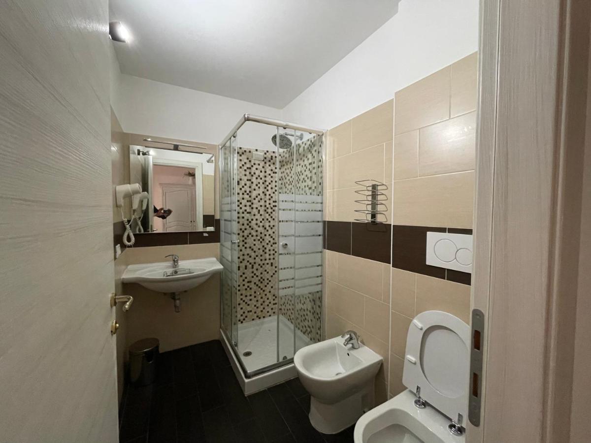 Ad Cavour Luxury Rooms - By Ad Roma Εξωτερικό φωτογραφία