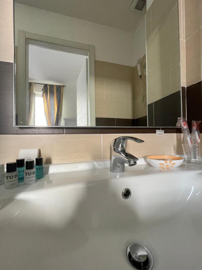 Ad Cavour Luxury Rooms - By Ad Roma Εξωτερικό φωτογραφία