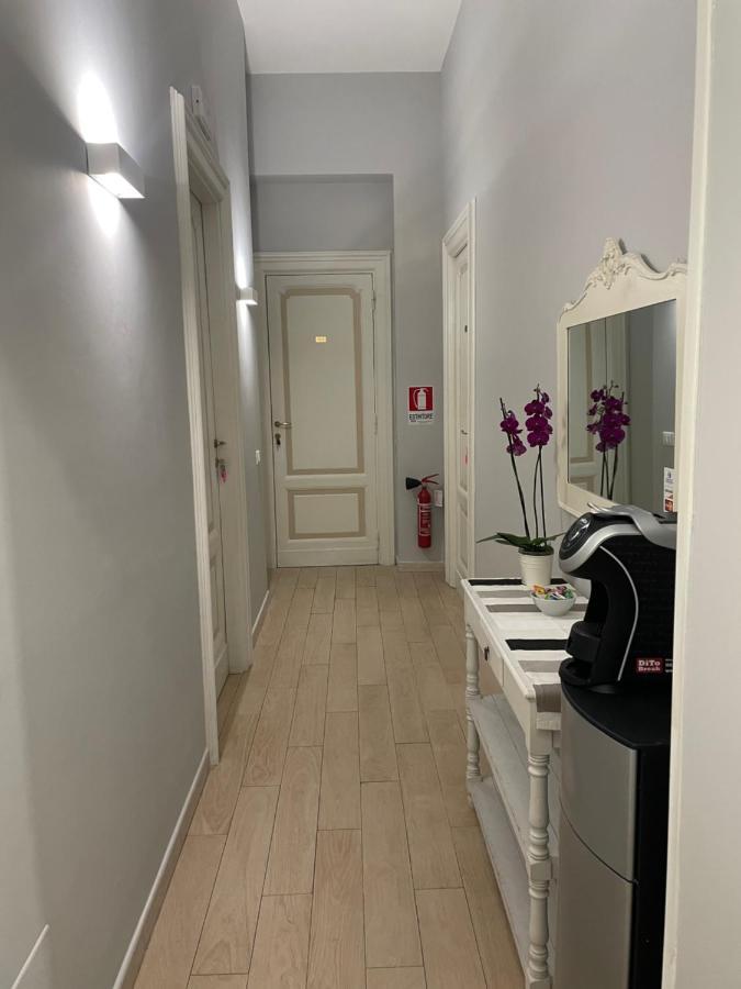 Ad Cavour Luxury Rooms - By Ad Roma Εξωτερικό φωτογραφία