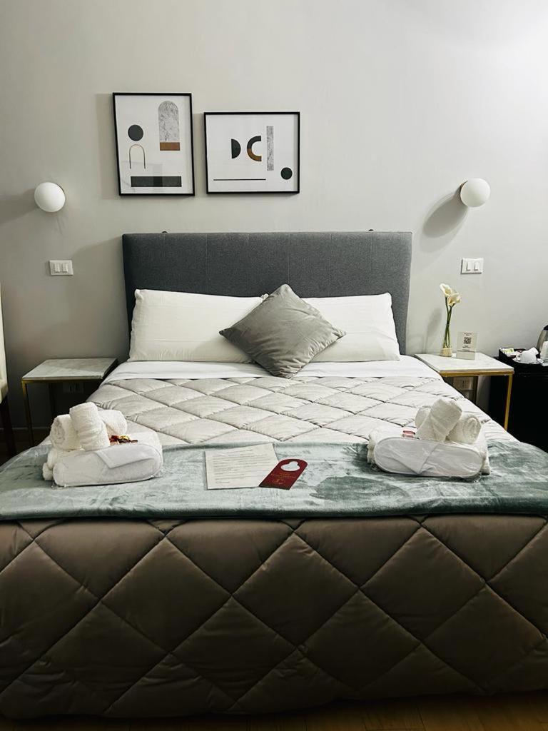 Ad Cavour Luxury Rooms - By Ad Roma Δωμάτιο φωτογραφία