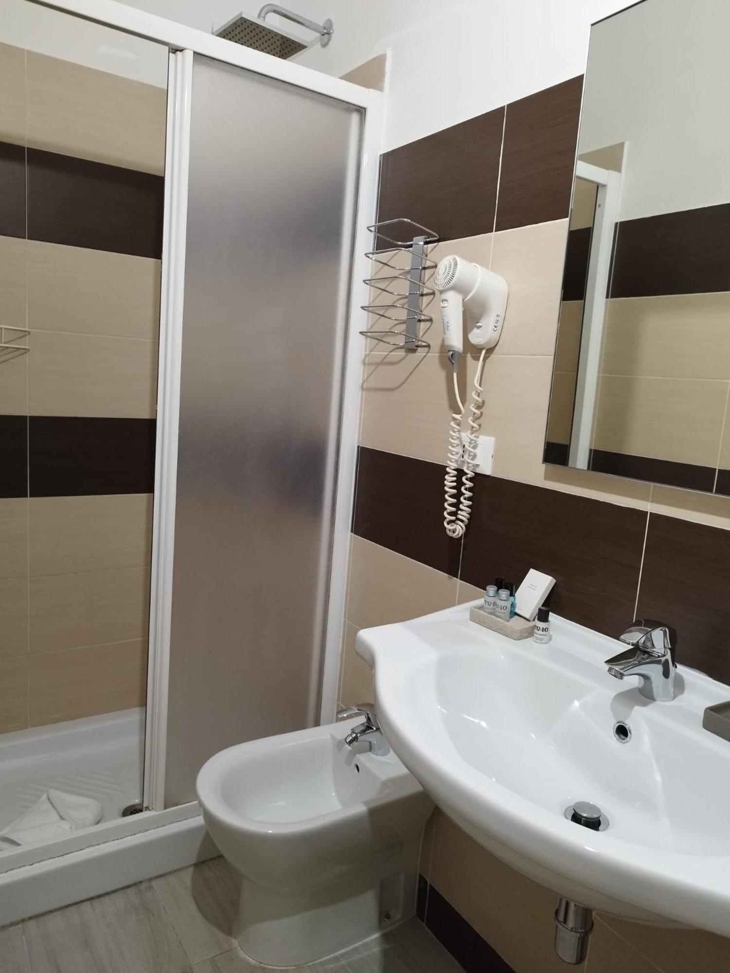 Ad Cavour Luxury Rooms - By Ad Roma Δωμάτιο φωτογραφία